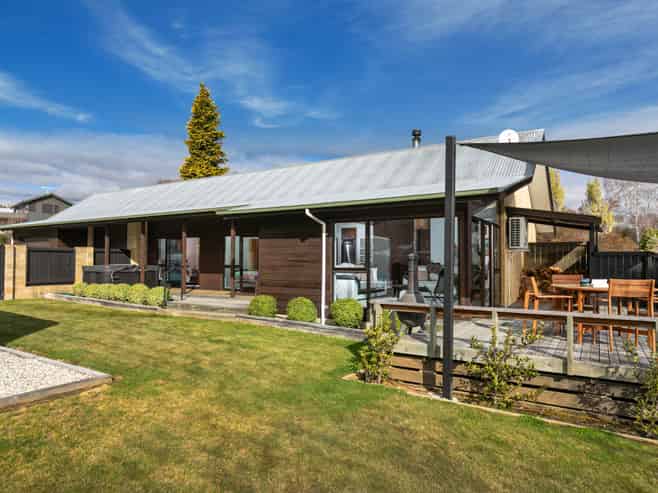 152 Beacon Point Road, Wanaka