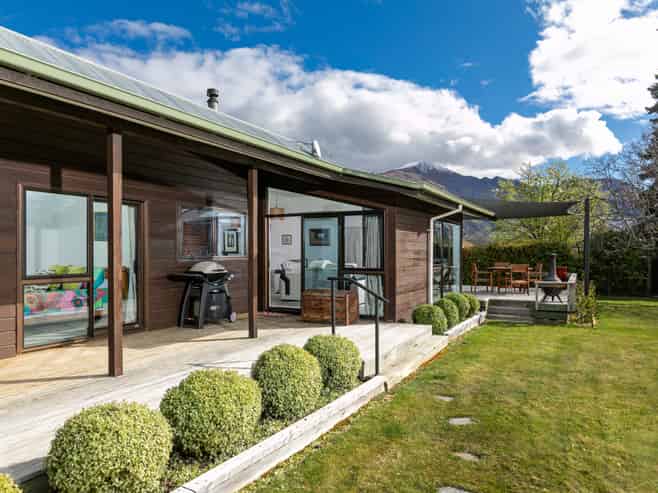 152 Beacon Point Road, Wanaka