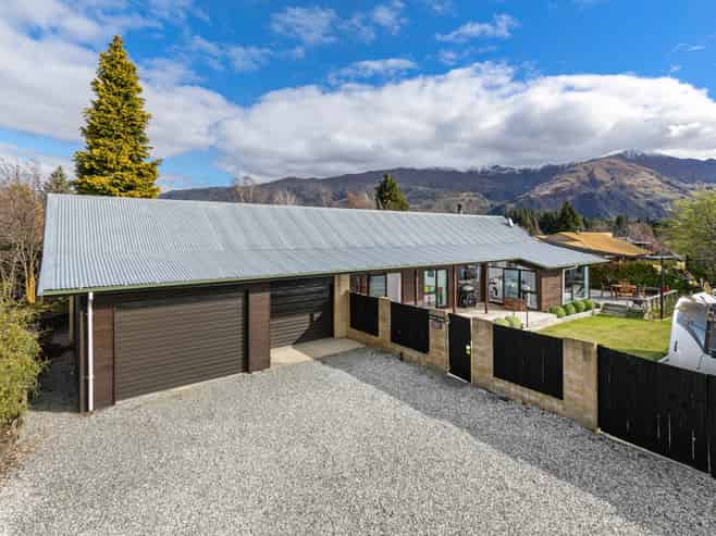 152 Beacon Point Road, Wanaka
