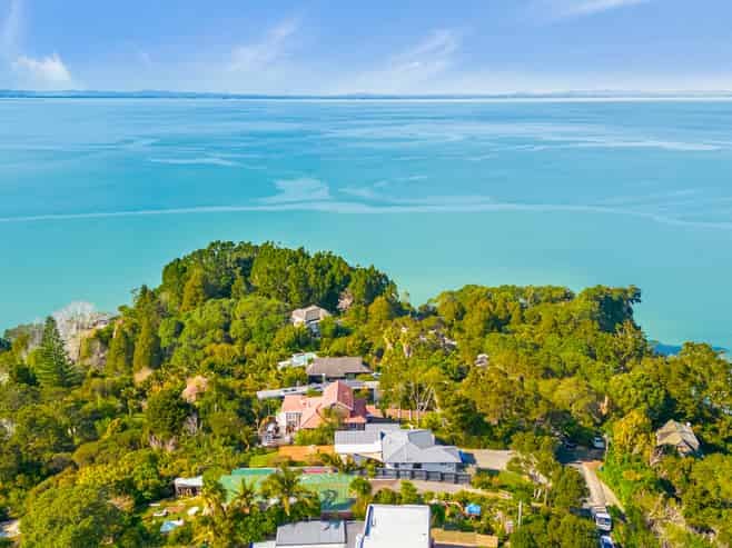 22 Arapito Road, Titirangi