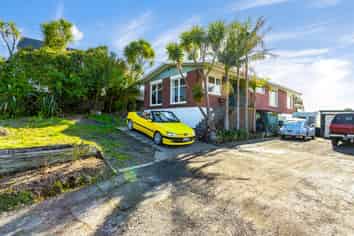 22 Arapito Road, Titirangi