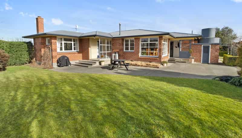 2898 Thompsons Track, Lauriston