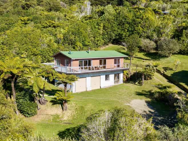 240 Moetapu Bay Road, Picton