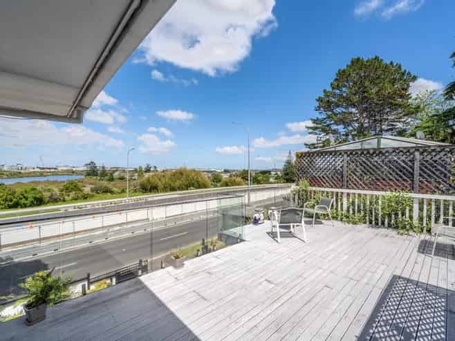 186 Ti Rakau Drive, Pakuranga Heights