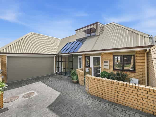 3/23 Clonbern Road, Remuera