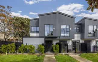 121A Gills Road, Highland Park