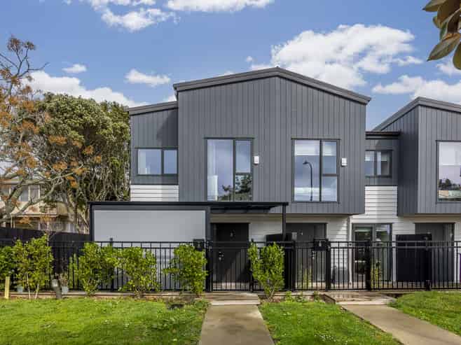 121A Gills Road, Highland Park