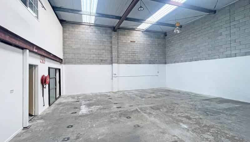 Unit B/9 Anvil Road, Stanmore Bay