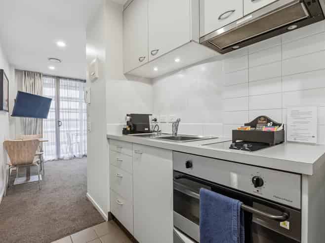 807/17 Amersham Way, Manukau