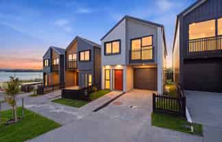 18 Tiller Street, Hobsonville