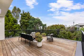 3/8 Westwood Terrace, Saint Marys Bay