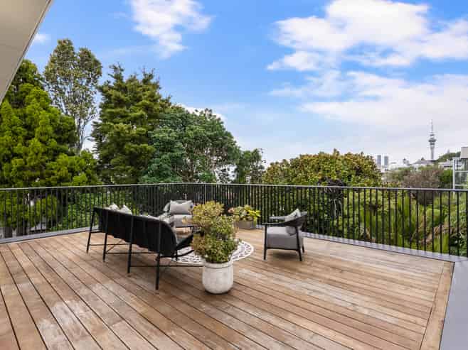 3/8 Westwood Terrace, Saint Marys Bay