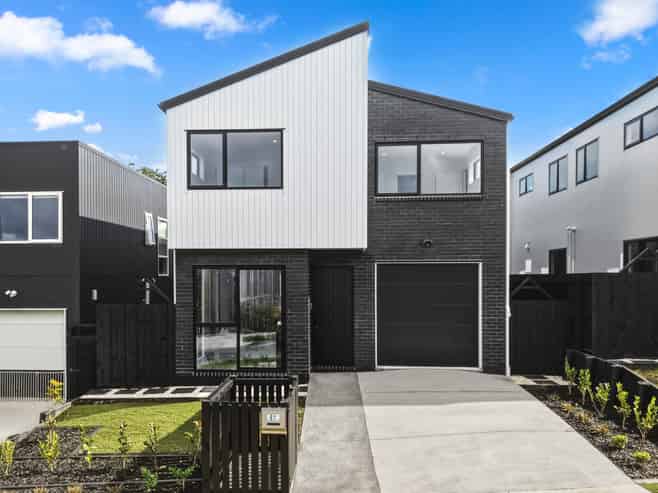 61 Picnic Point Road, Hobsonville