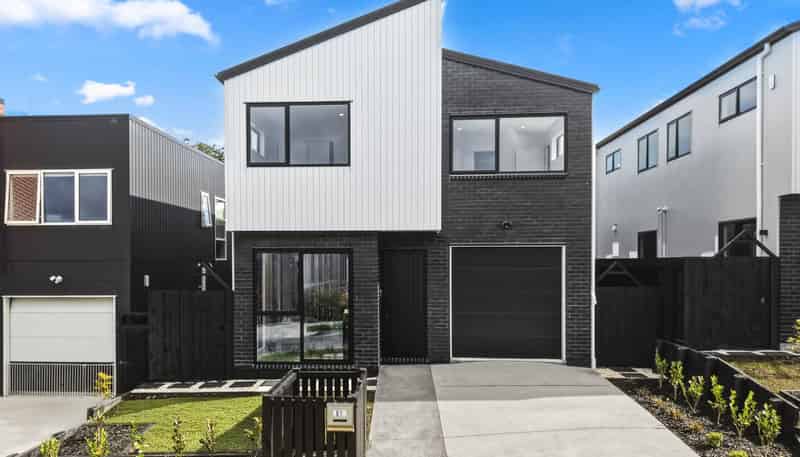 61 Picnic Point Road, Hobsonville
