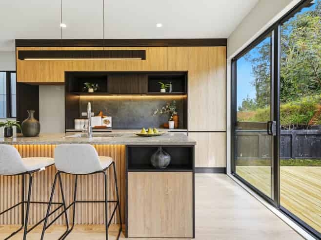 61 Picnic Point Road, Hobsonville