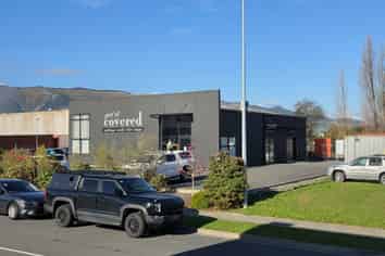 Central Warehouse, Office and Secure Yard