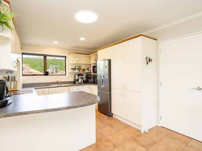 73 Flora Road East, MAKAREWA