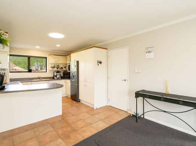 73 Flora Road East, MAKAREWA