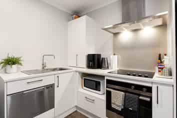 9/17 Vialou Street, Hamilton Central