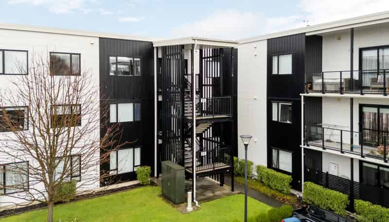 9/17 Vialou Street, Hamilton Central