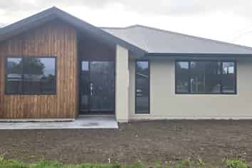 27 Denmark Street, Temuka