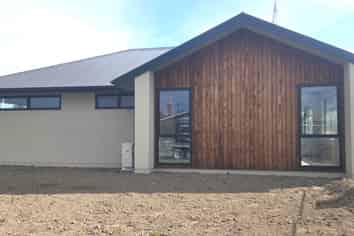 27 Denmark Street, Temuka