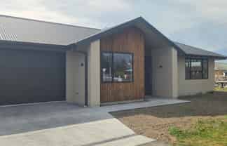 27 Denmark Street, Temuka