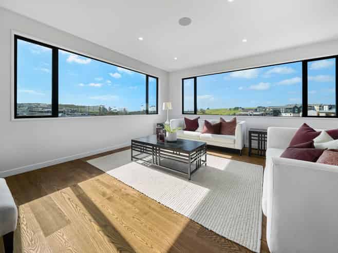 10 Humenga Place, Long Bay