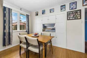 58 Beaubank Road, Kelston