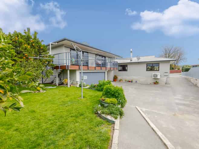 8 McKeefry Avenue, Greenmeadows