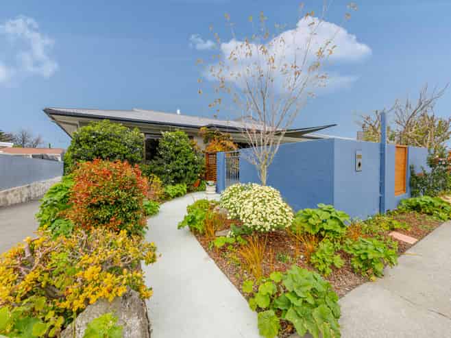 8 McKeefry Avenue, Greenmeadows