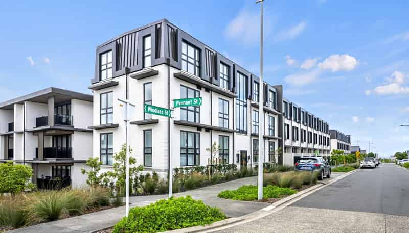  Pennant Street and Te Oneroa Way, Long Bay