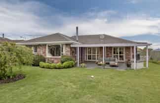 13 Oldham Place, Darfield