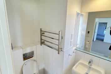 5 The Parade, Bucklands Beach