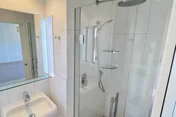 5 The Parade, Bucklands Beach