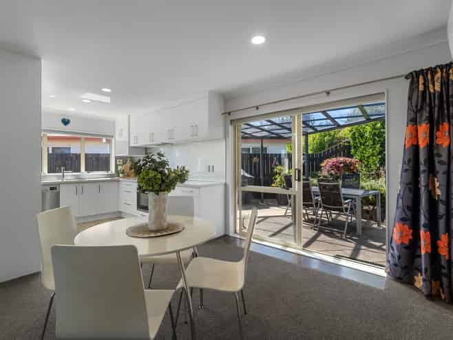 80B Dinsdale Road, Dinsdale