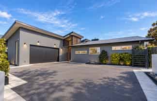 3 Wildhawk Place, Shirley