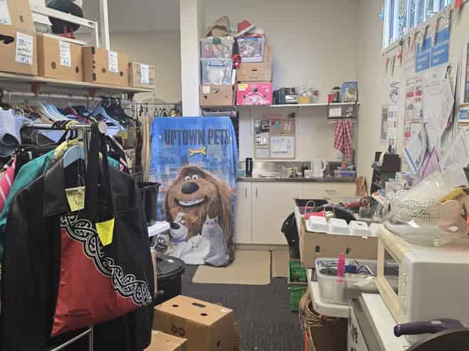 Prime retail or office opportunity!