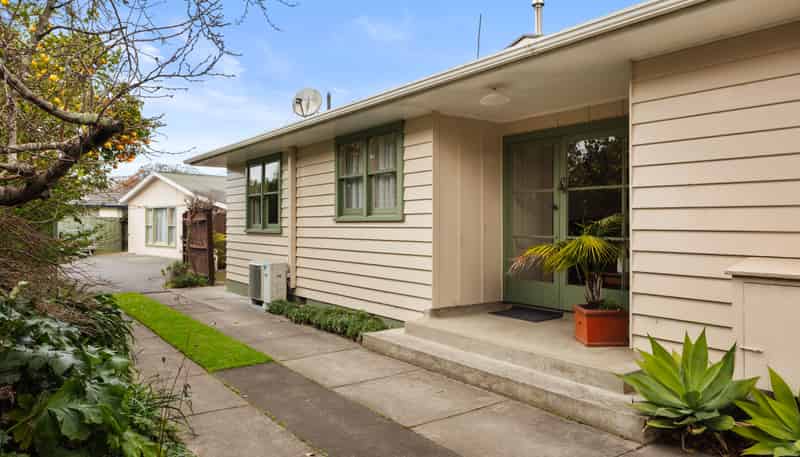 28 Lytton Road, Riverdale
