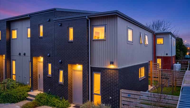 9 Te Ara Wai, Mangere East