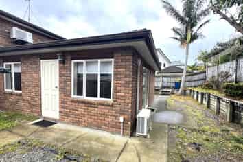 16a Vinewood Drive, Albany