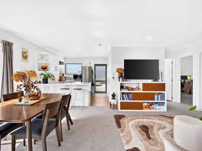62A Awaroa Road, SUNNYVALE
