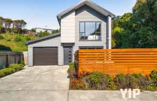 13 Brindle Way, Newlands