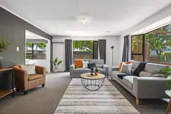 2 Newland Court, Palmerston North Central