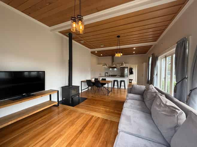 1B Fair Oaks, Pukekohe
