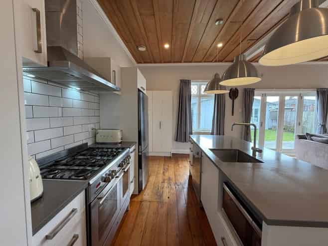 1B Fair Oaks, Pukekohe