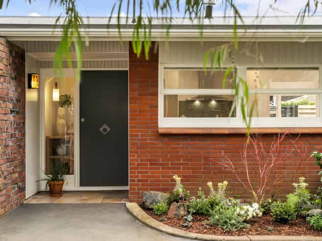 60 Pembroke Crescent, Glendowie