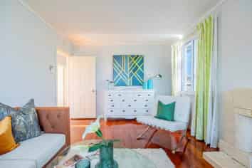 54 Hayr Road, Three Kings