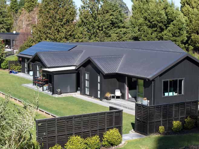 2 Nga Tui Lane, Acacia Bay