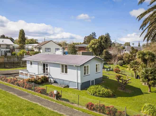 8 Gladstone Road, Waihi